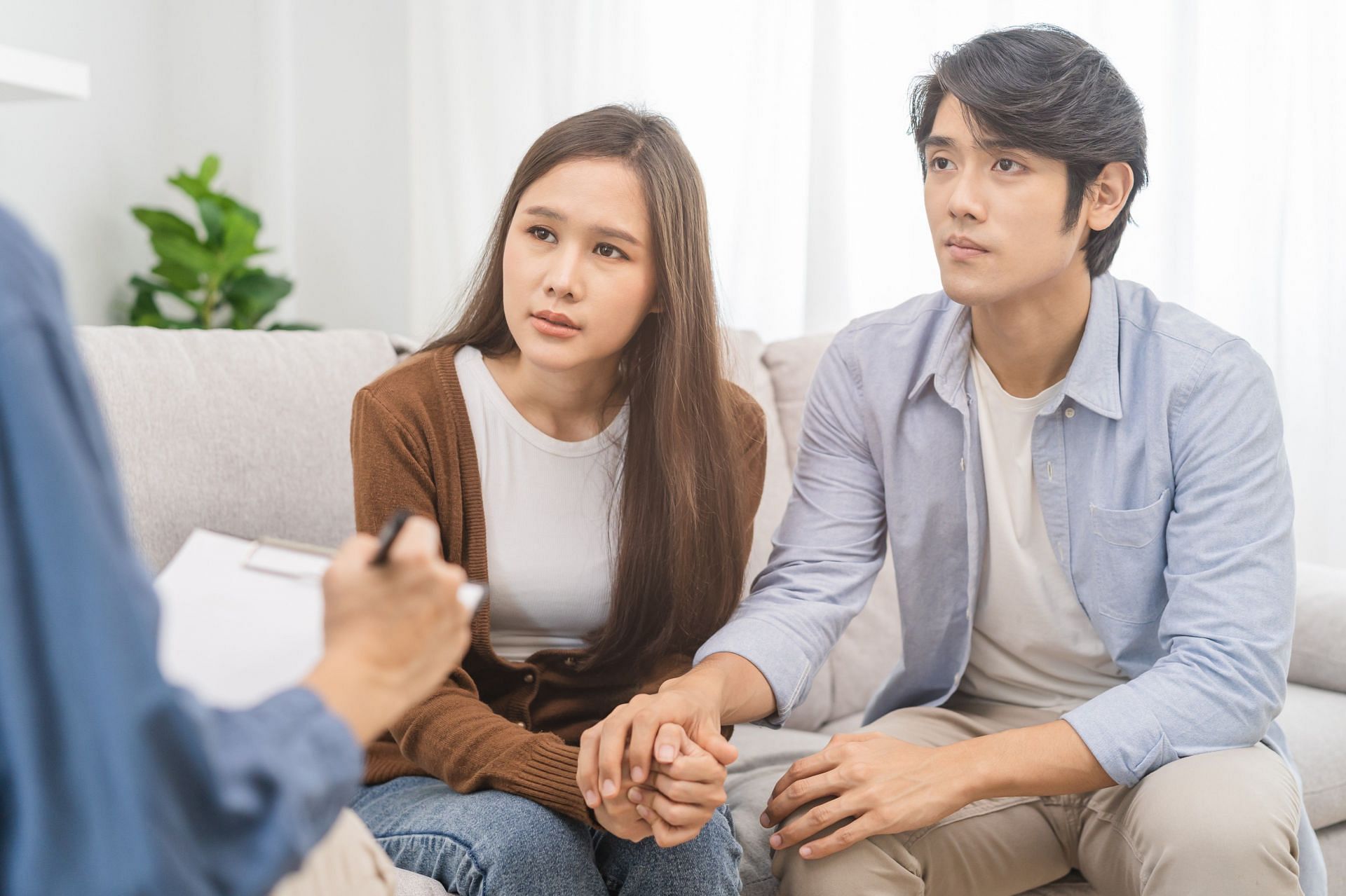 There are various techniques that can help you improve your relationships. (Image via Vecteezy/ dao_kp20226443)